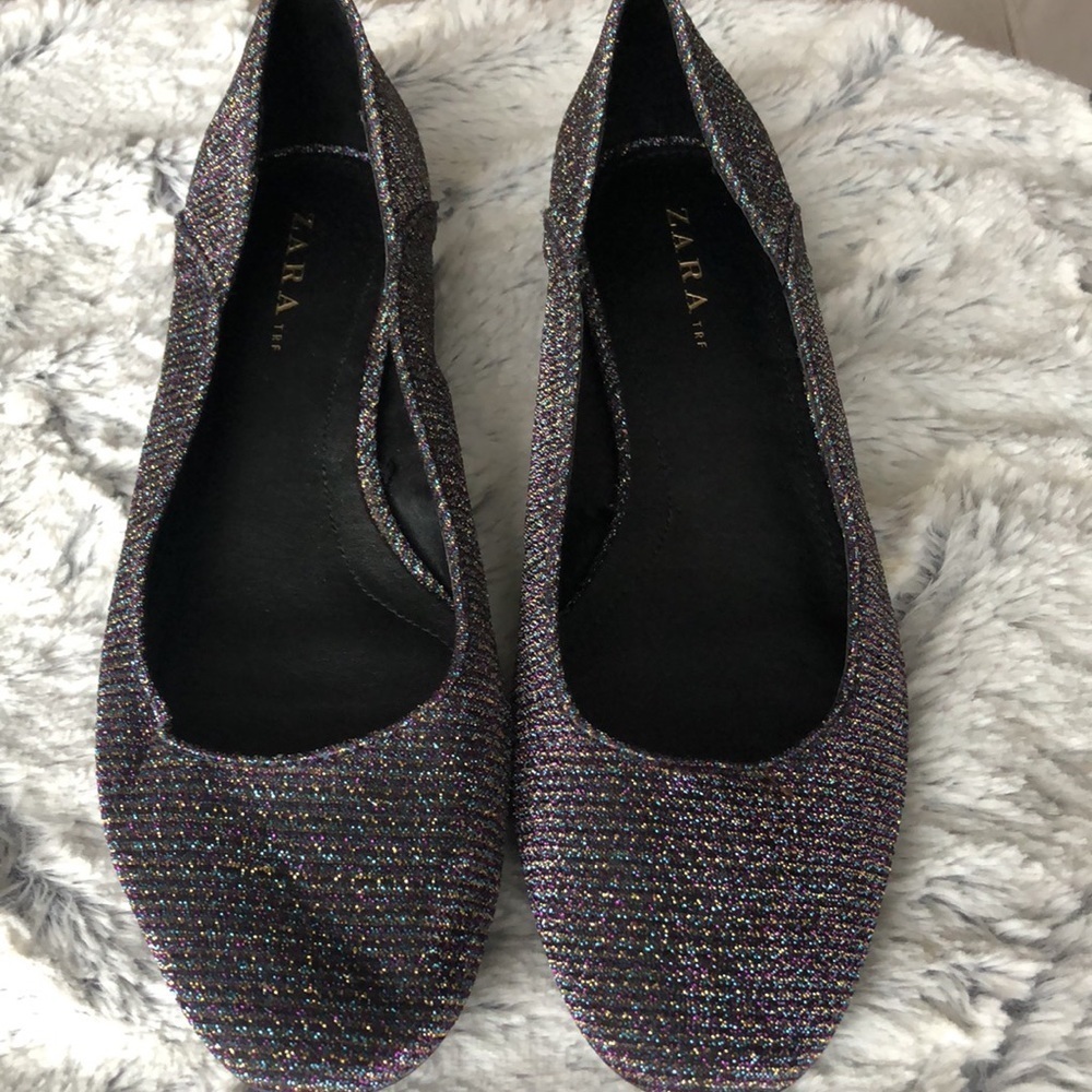 Zara sparkly flats in black in size 7.5 or 38